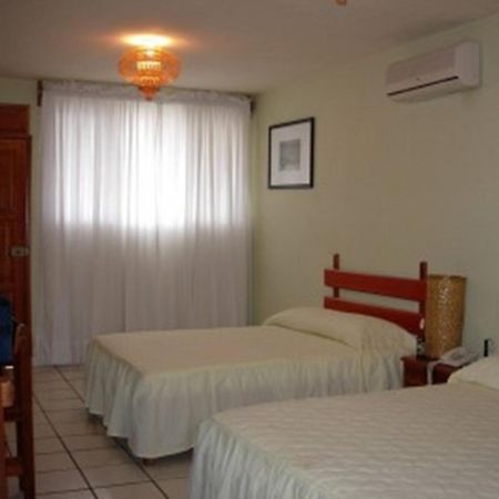 Nakum Hotel Flores Dış mekan fotoğraf