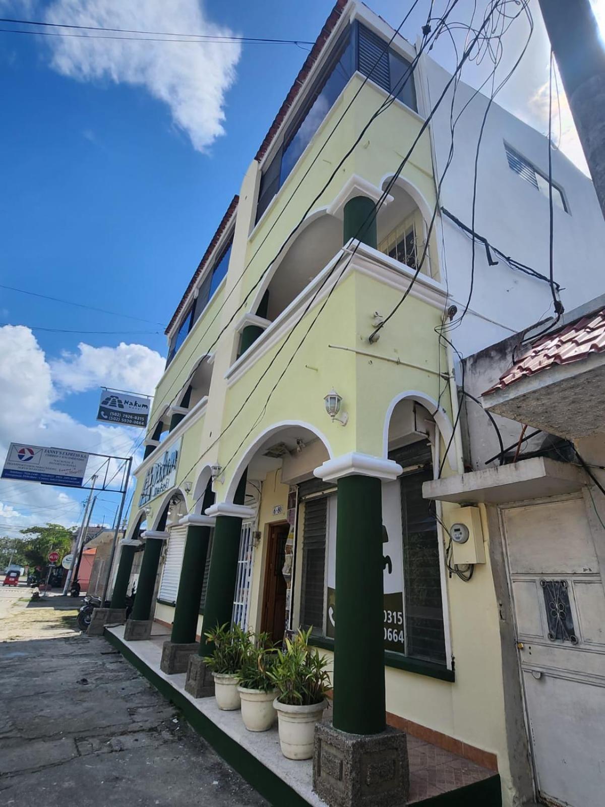 Nakum Hotel Flores Dış mekan fotoğraf