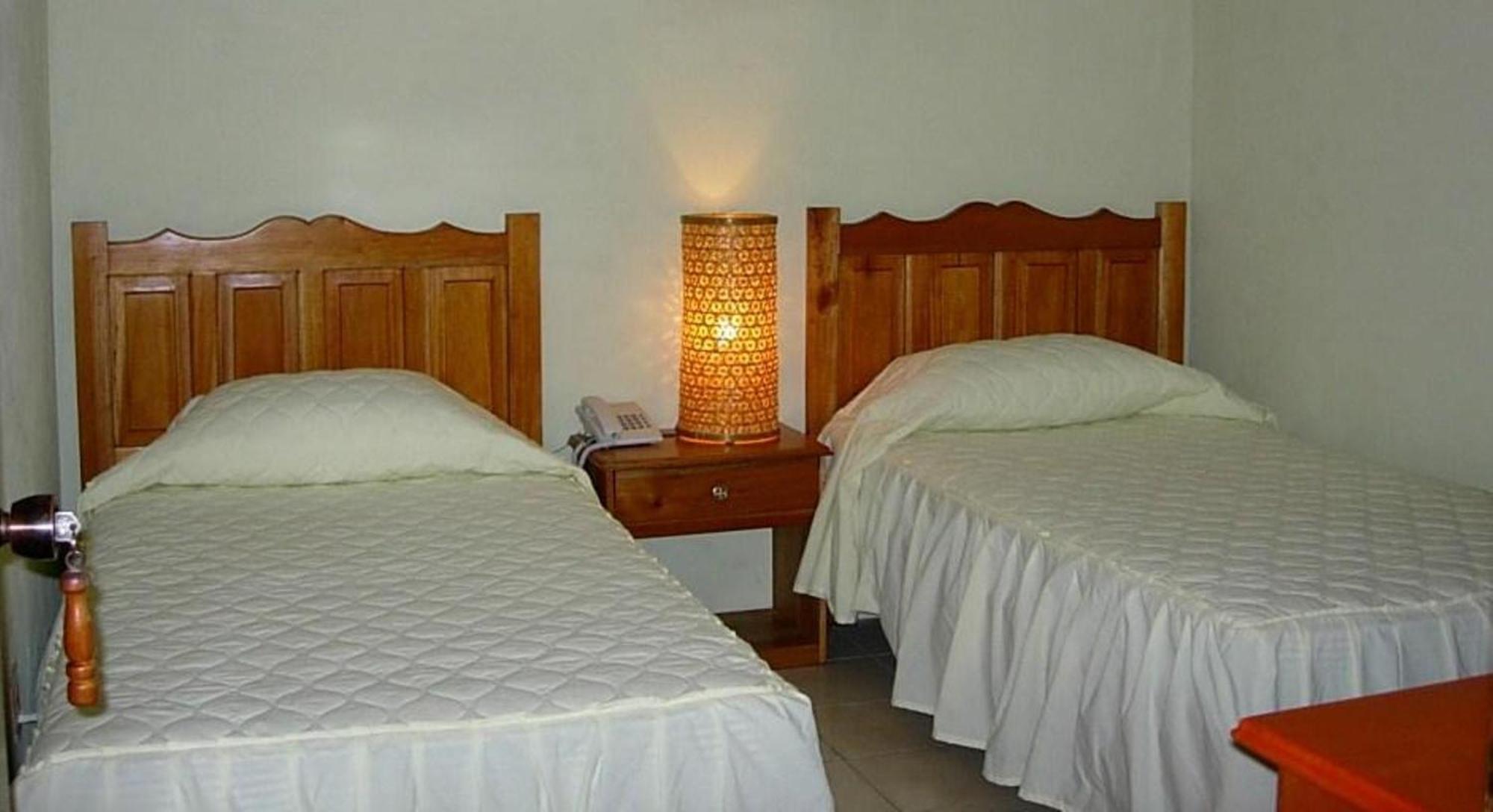 Nakum Hotel Flores Oda fotoğraf