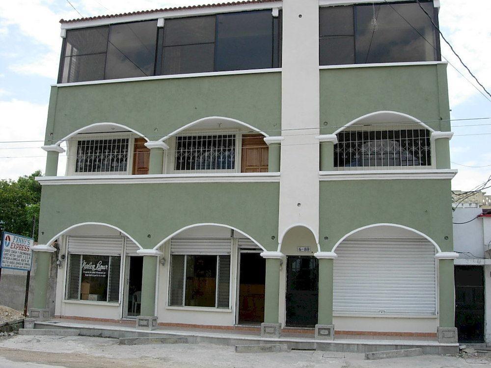 Nakum Hotel Flores Dış mekan fotoğraf