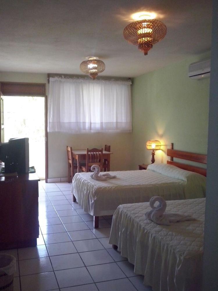 Nakum Hotel Flores Dış mekan fotoğraf