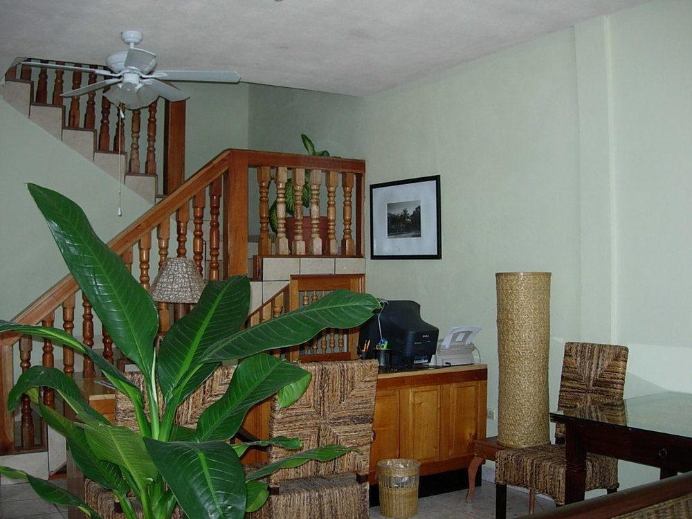 Nakum Hotel Flores Dış mekan fotoğraf