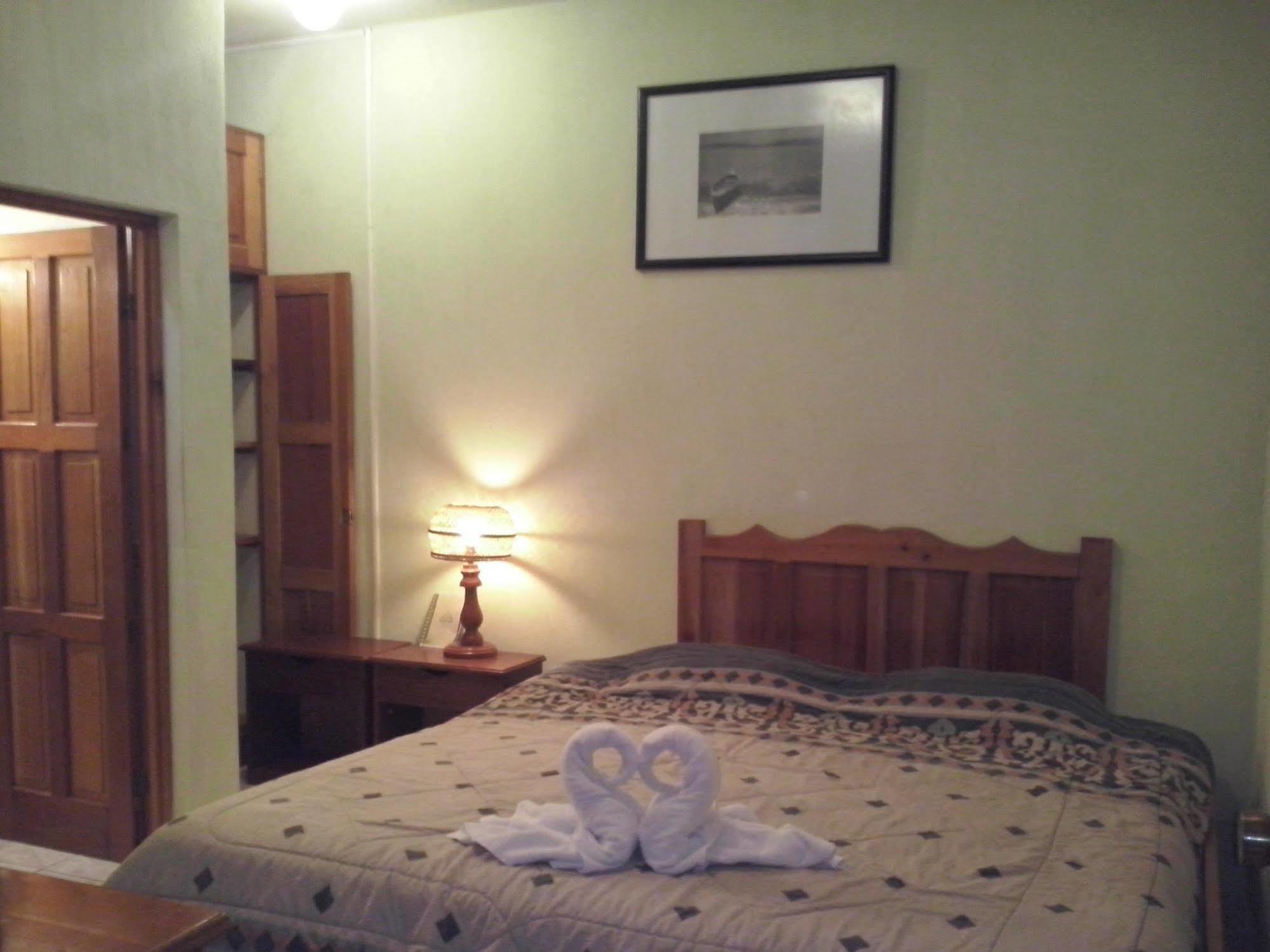 Nakum Hotel Flores Dış mekan fotoğraf